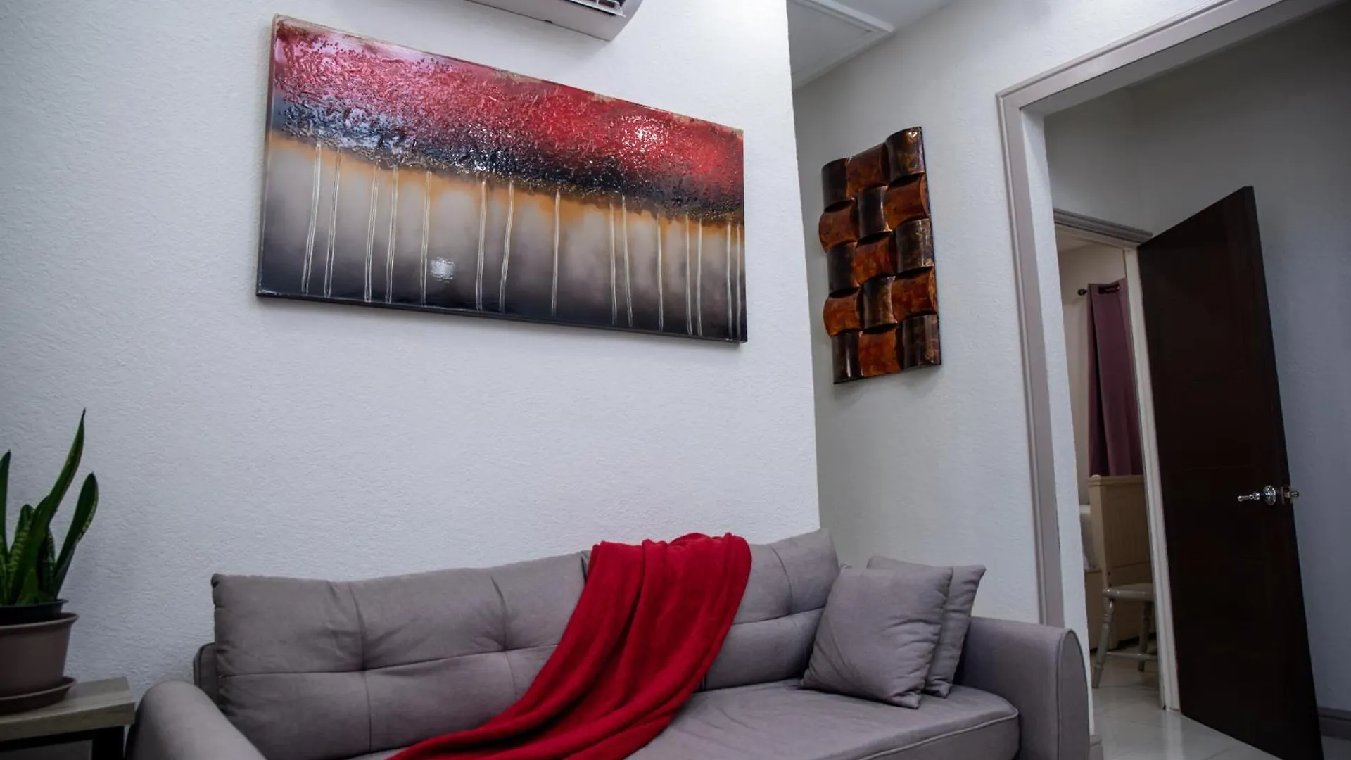 Top Bay Apartments - All 5 Units Montego Bay Jamaica